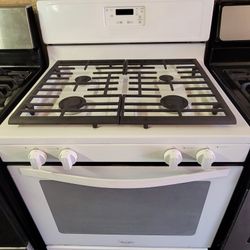 Whirlpool 30" Wide Apartment Size White 4 Burner Gas Stove Range 