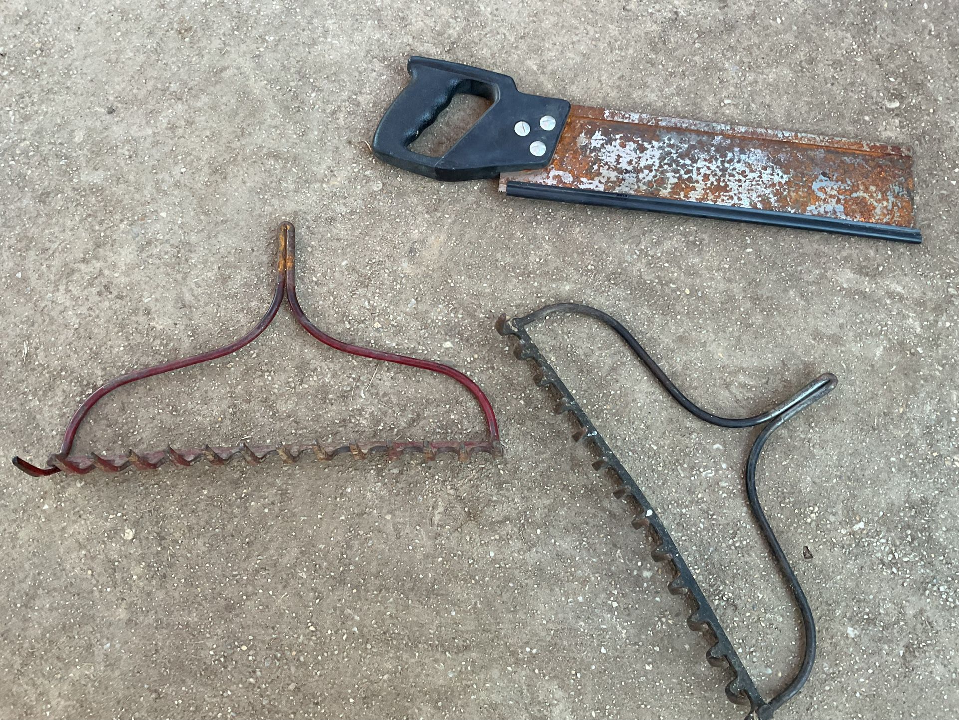 Three Old Tools, The Cutter Is Very Sharp ( NO SHIPPING)