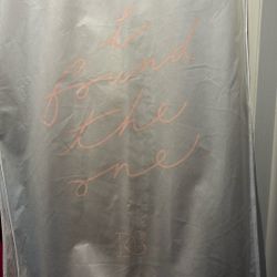 Wedding Dress- PICK UP IS AVAILABLE 