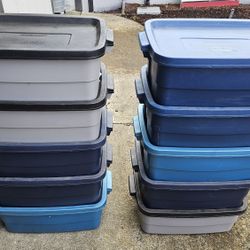 Rubbermaid Storage Containers 