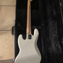 Jazz Squier Bass 