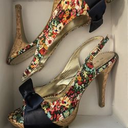 Rampage navy Blue/floral Heels Size 7.5