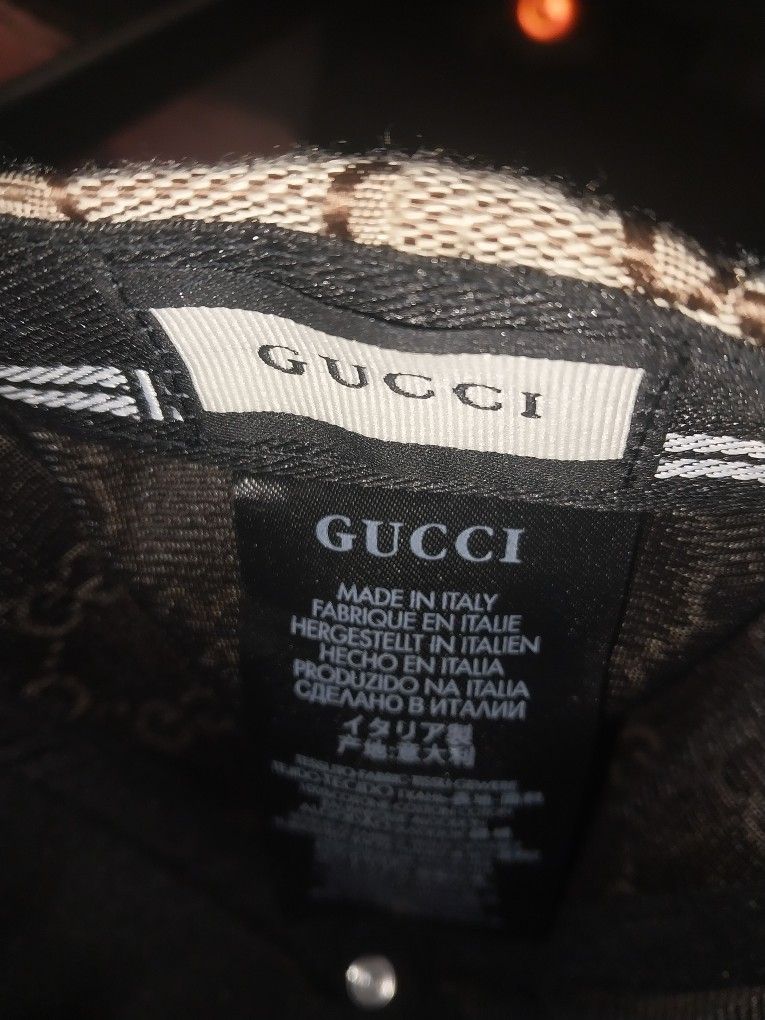 GUCCI LEATHER CAP