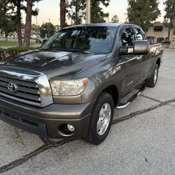 2007 Toyota Tundra Limited TRD Off-Road – V8 Power 💪