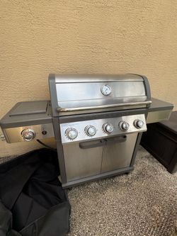 Member’s Mark Pro Series 5-Burner & Sear Burner Propane Gas Grill w/ Cover