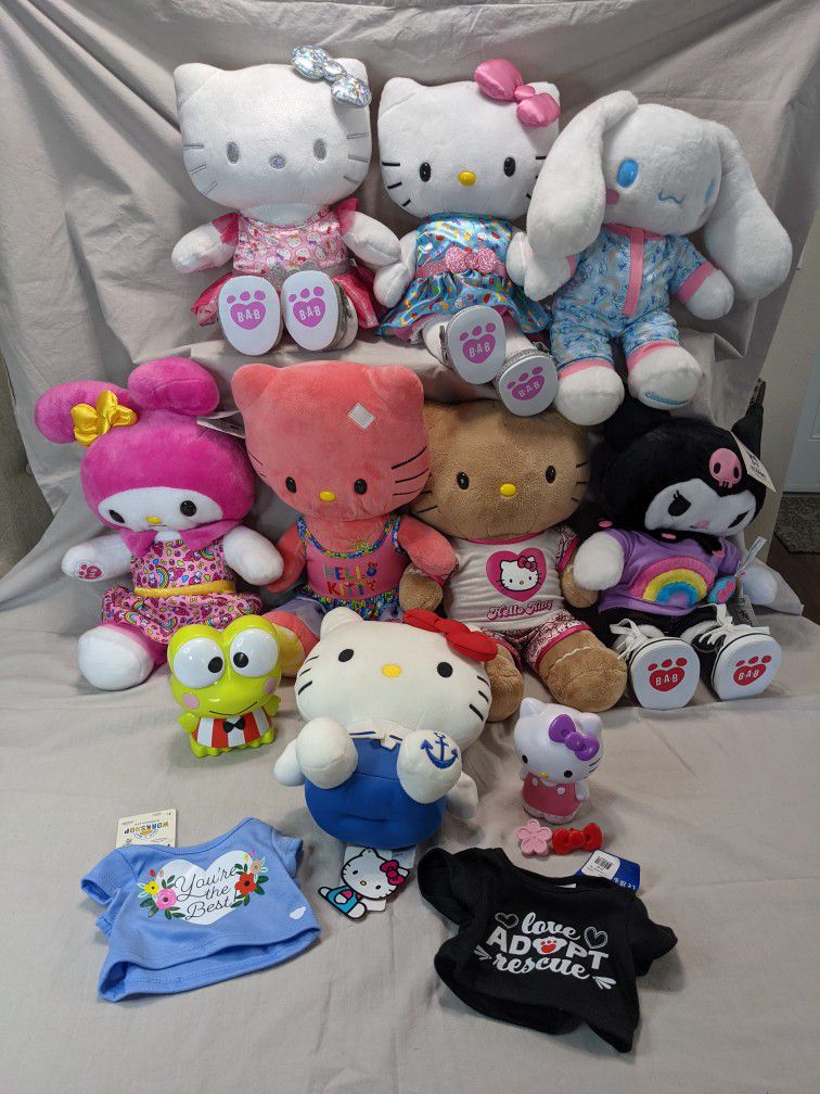 12 PC Beautiful Hello Kitty plushes Lot. Super Cute!