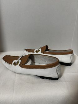 TODS Men’s White And Beige Driving Loafer Leather With Gold Hardware Shoes Size 11