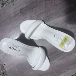 Heels White slide in