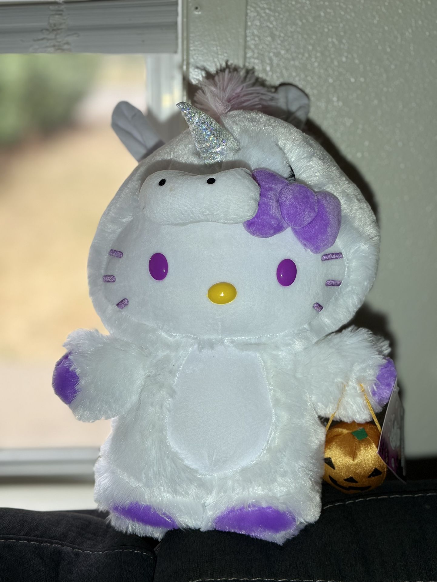 HELLO KITTY HALLOWEEN UNICORN GREETER PLUSH SANRIO 2025 NWT