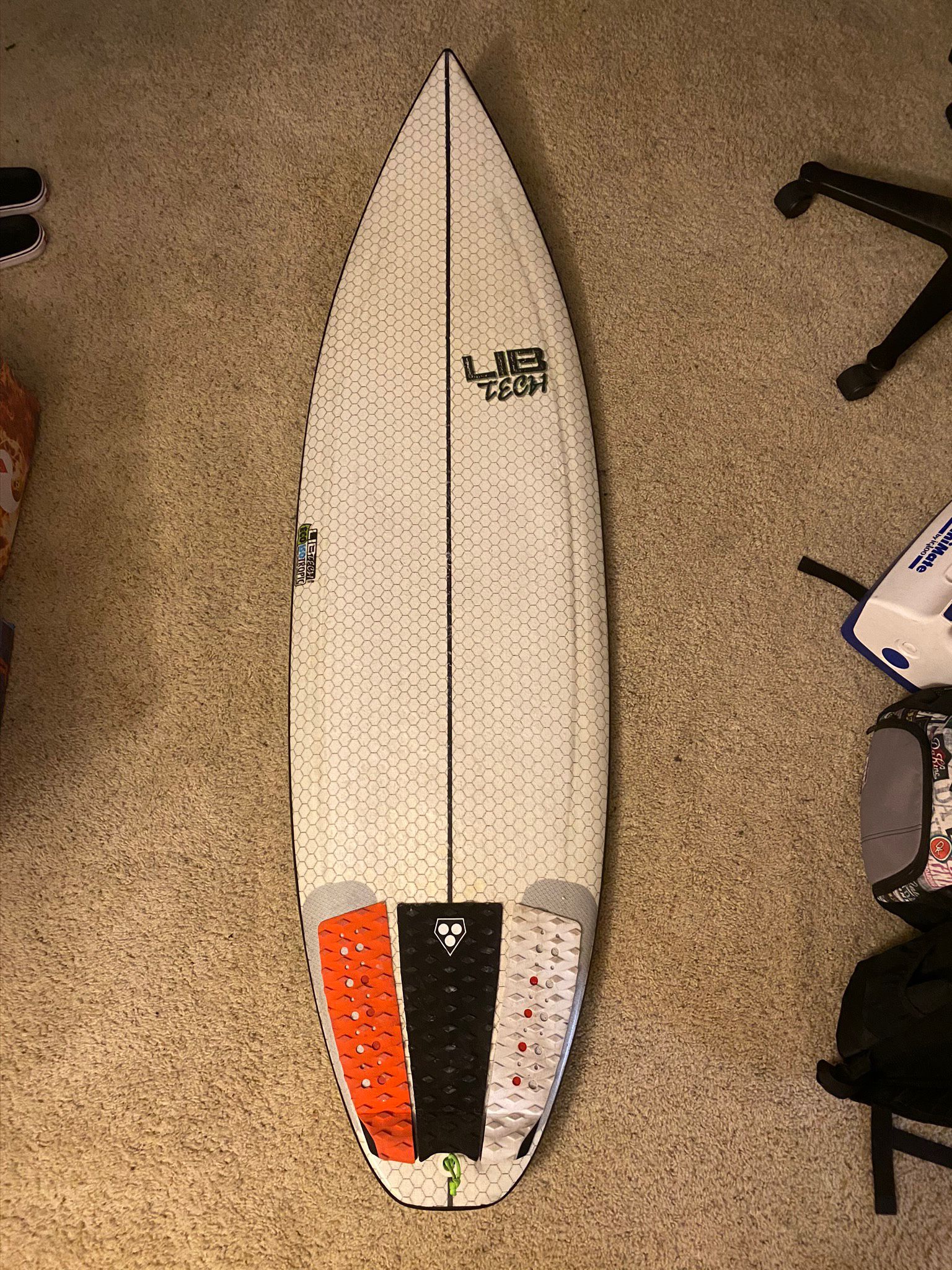 5’9” Lib Tech. Aireola