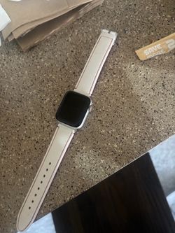 Apple Watch SE (GPS + Cellular) 2nd Generation