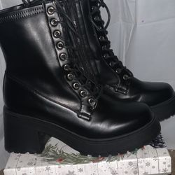 NEW NEVER WORN Black Leather Boots