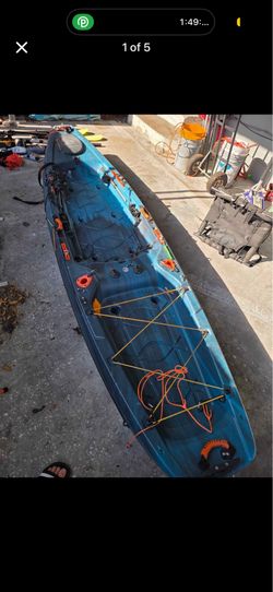 11.5 ft kayak with trolling motor