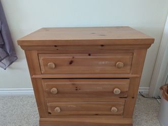 Broyhill Small Dresser