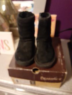 Bota Bearpaw talla 7