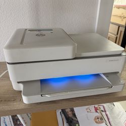 HP Printer With Ink Cartridge