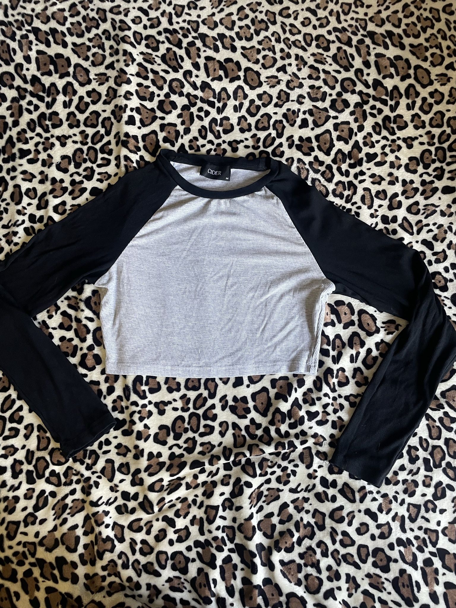 Women’s Long Sleeve Baseball Tee