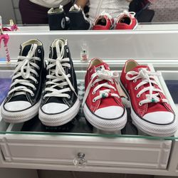 Size 2 Kids Converse 