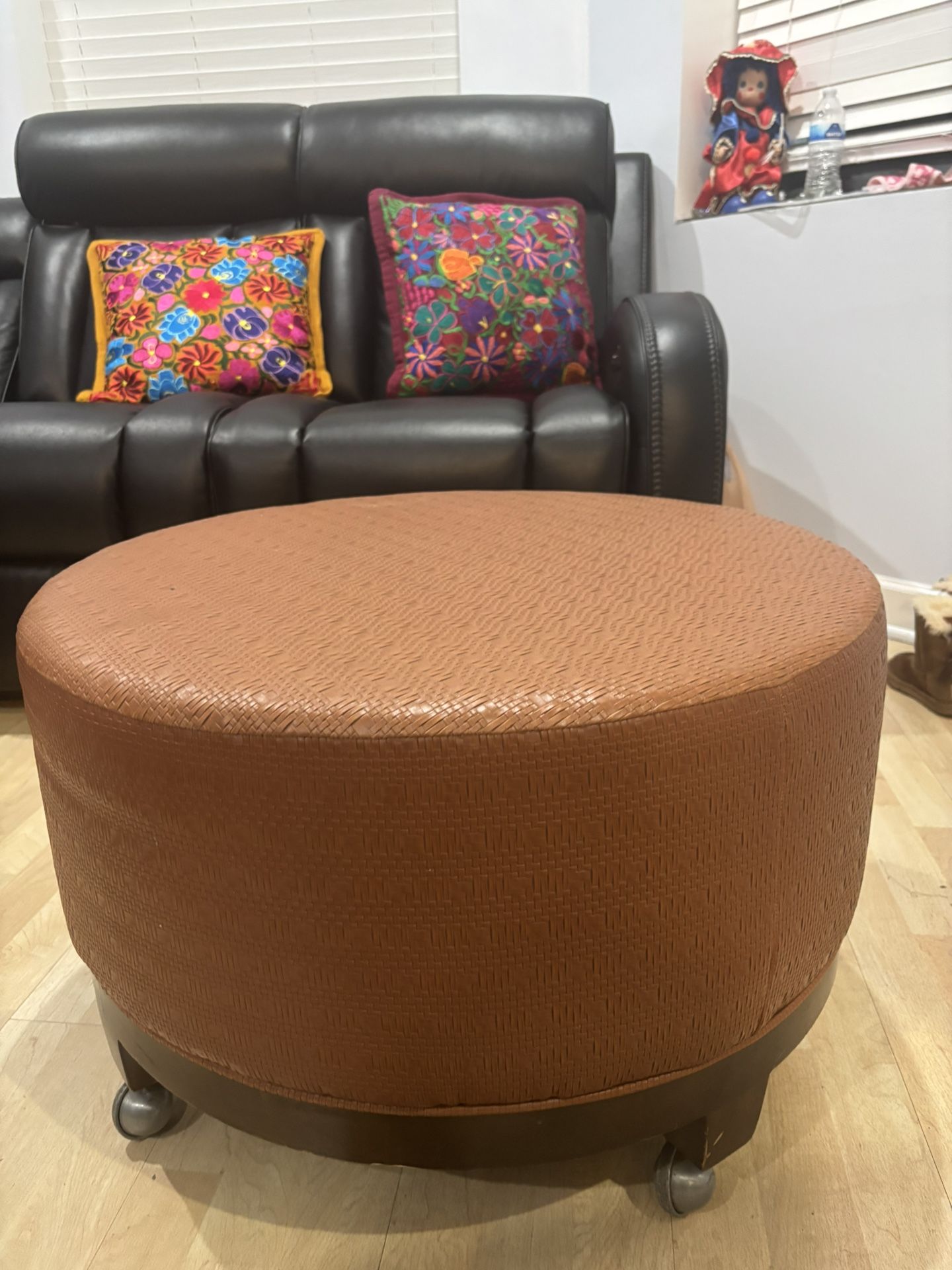 3 round ottoman - Rolling Stool