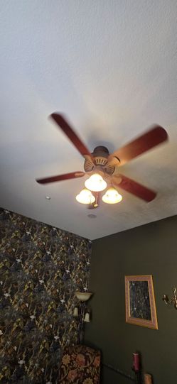 5-Blade Ceiling Fan Hampton bay 52 inch