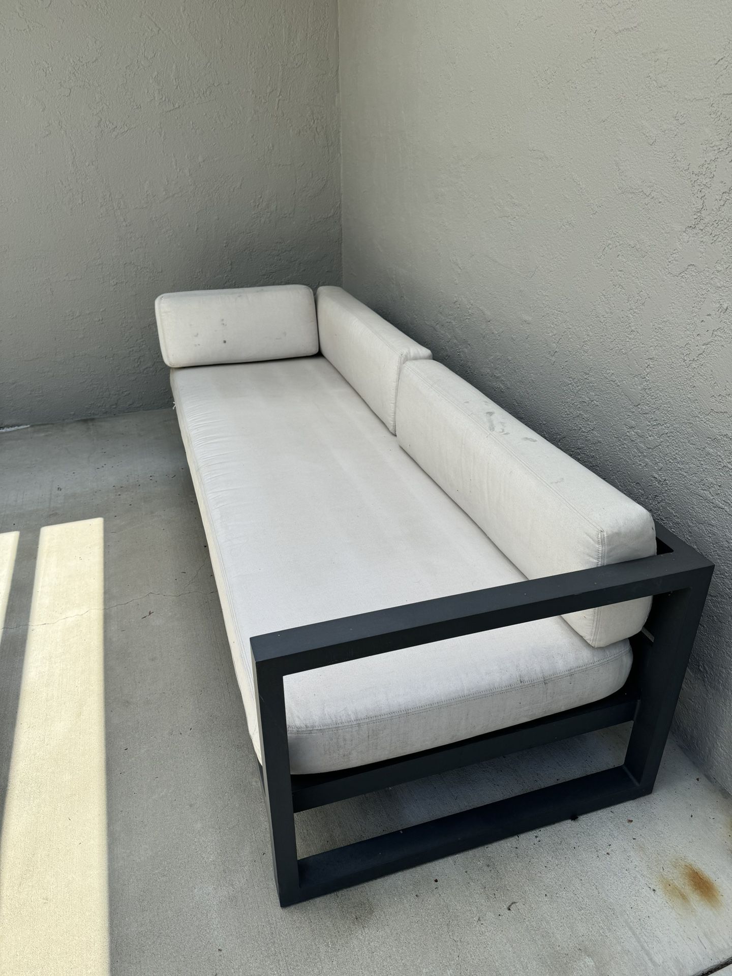 Outdoor Couch  (Restoration Hardware)
