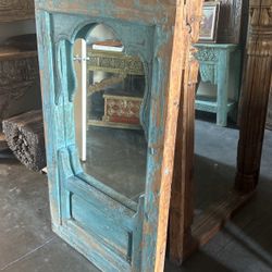 Beautiful Antique Window Turn To A Mirror 