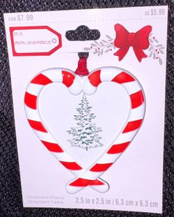 Studio Decor NWT Heart Shape - Peppermint Candy Style Ornament Frame 1 Piece