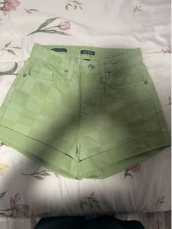 Light green high rise denim shorts size 00-24 R