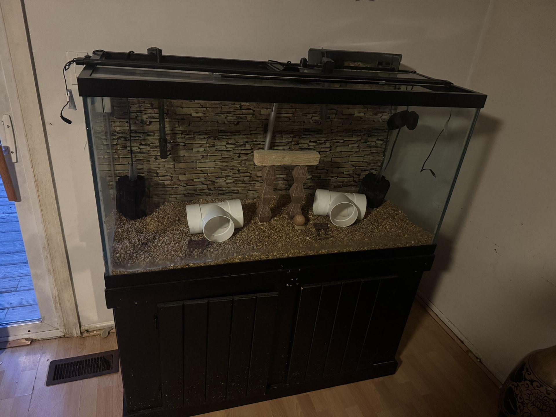 90 Gallon Fish Tank
