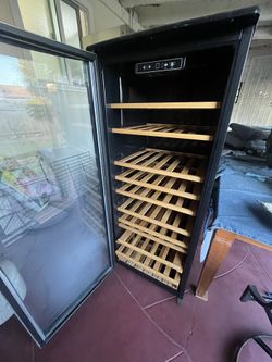 Dandy Wine Fridge