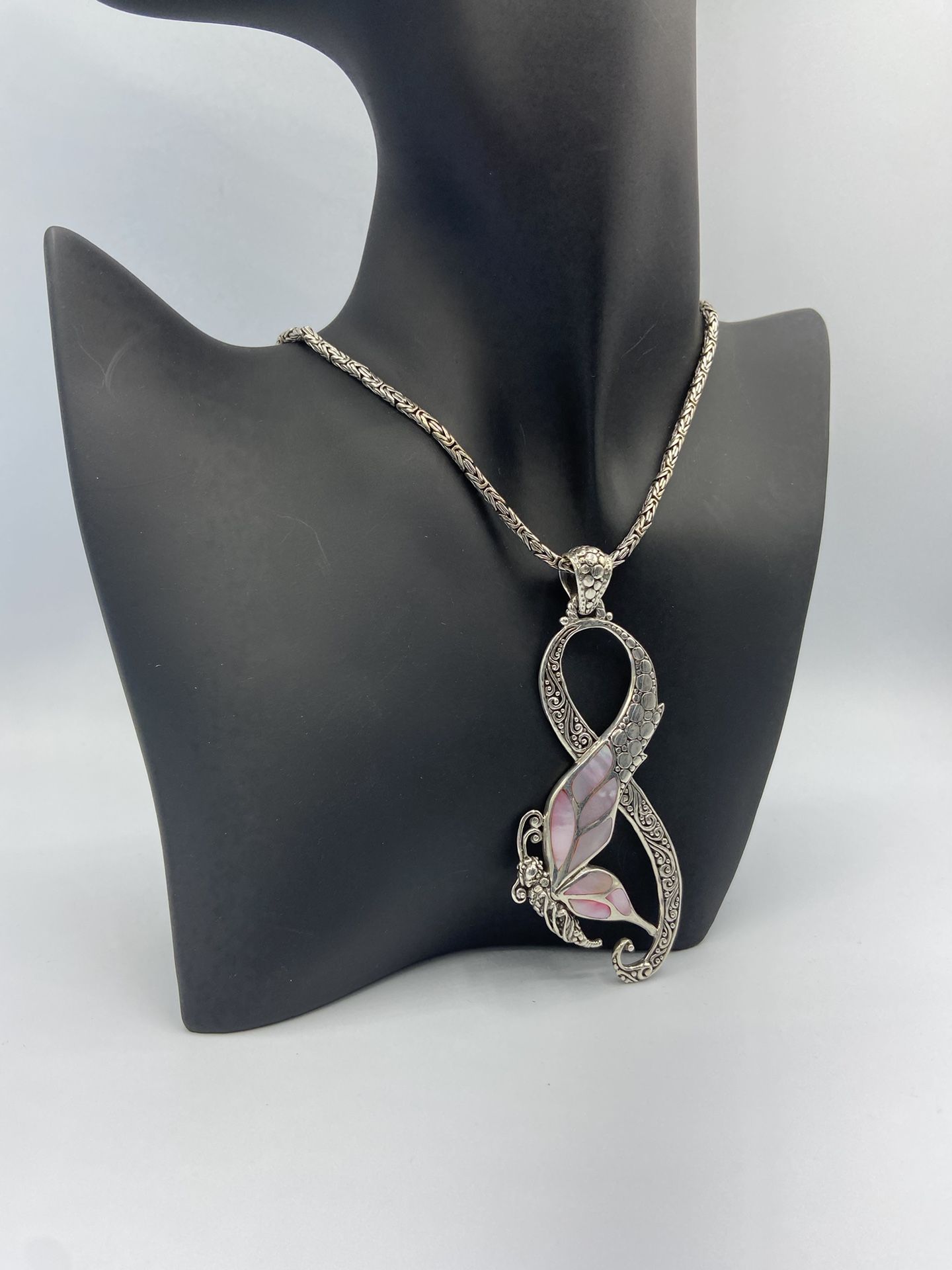 Beautiful 925 Sterling Silver Mother Of Pearl Infinity Butterfly Modernist Pendant With Sterling Byzantine Chain Necklace (15”)