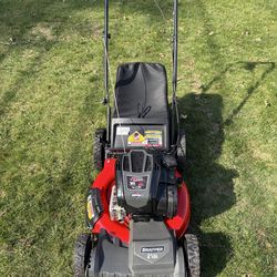 SNAPPER LAWN MOWER
