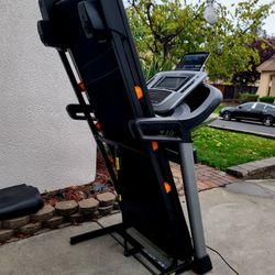 Nordictrack Treadmill Full Size With 10" Touch Screen Tablet Display 
