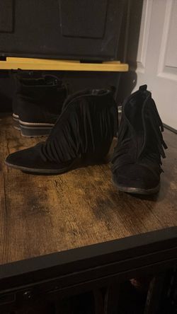Black Suede Fringe Ankle Boots - Size 9