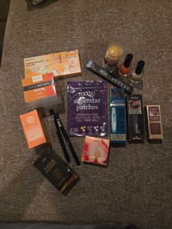 Makeup product bundle