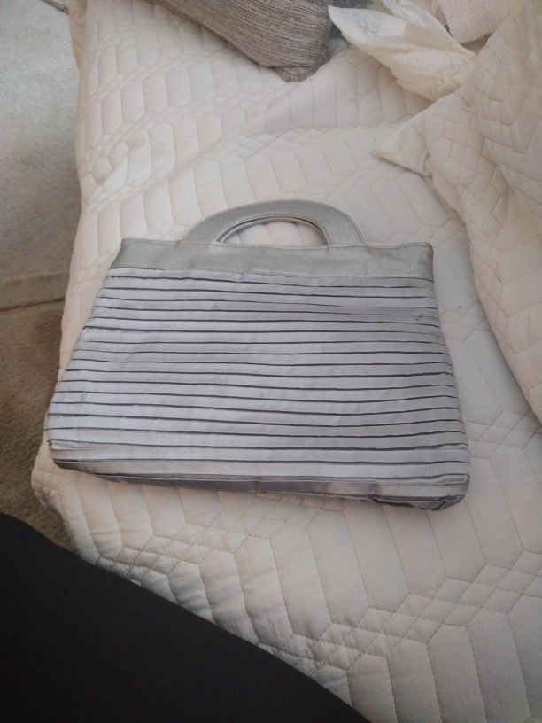 PURSE  "MARIO TRICO" (  Silver/ Material ) $3