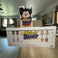 Mickey Surprise Box 