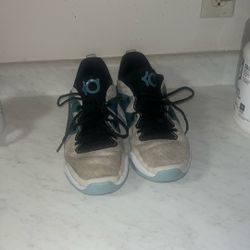 Used 2007 KD Basketball Shoes 