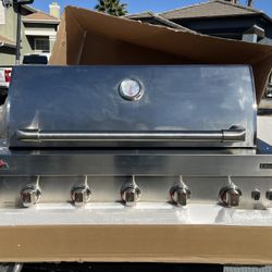 Charbroil Medallion Grill 