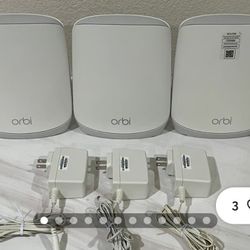 Orbi RBR760 Router & 2 Orbi Satellites RBS760 With 3 Power Adapters