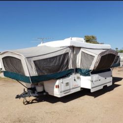 COLEMAN Fleetwood Pop up Camper Camping Trailer