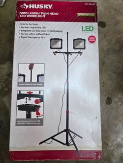 Husky 5000 Lumen Twin Head LED Work Light w/ Tripod NEW UNUSED Open Box