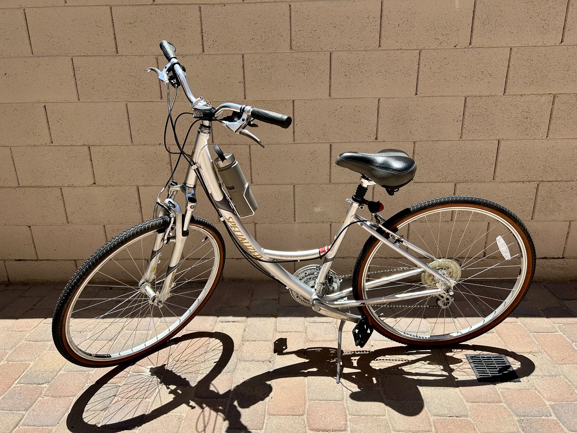 Specialized Crossroads elite Step Thru Medium Bike