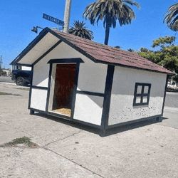 Kennels & Dog Houses Where Comfort Meets Strength character very