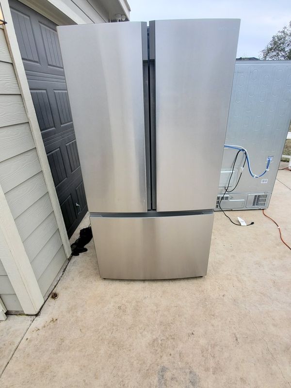 Insignia 26.6cup french door refrigerator NEW! Read description for