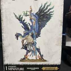 Selling Various Chaos Warhammer Minis.