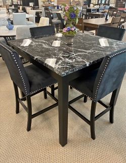 NEW IN BOX -5 Piece Beautiful Black Faux Marble Dining Set with Black Velvet Chairs 👑