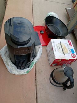 4 items for 40$ Coffee machine , wok, popcorn maker, water kettle
