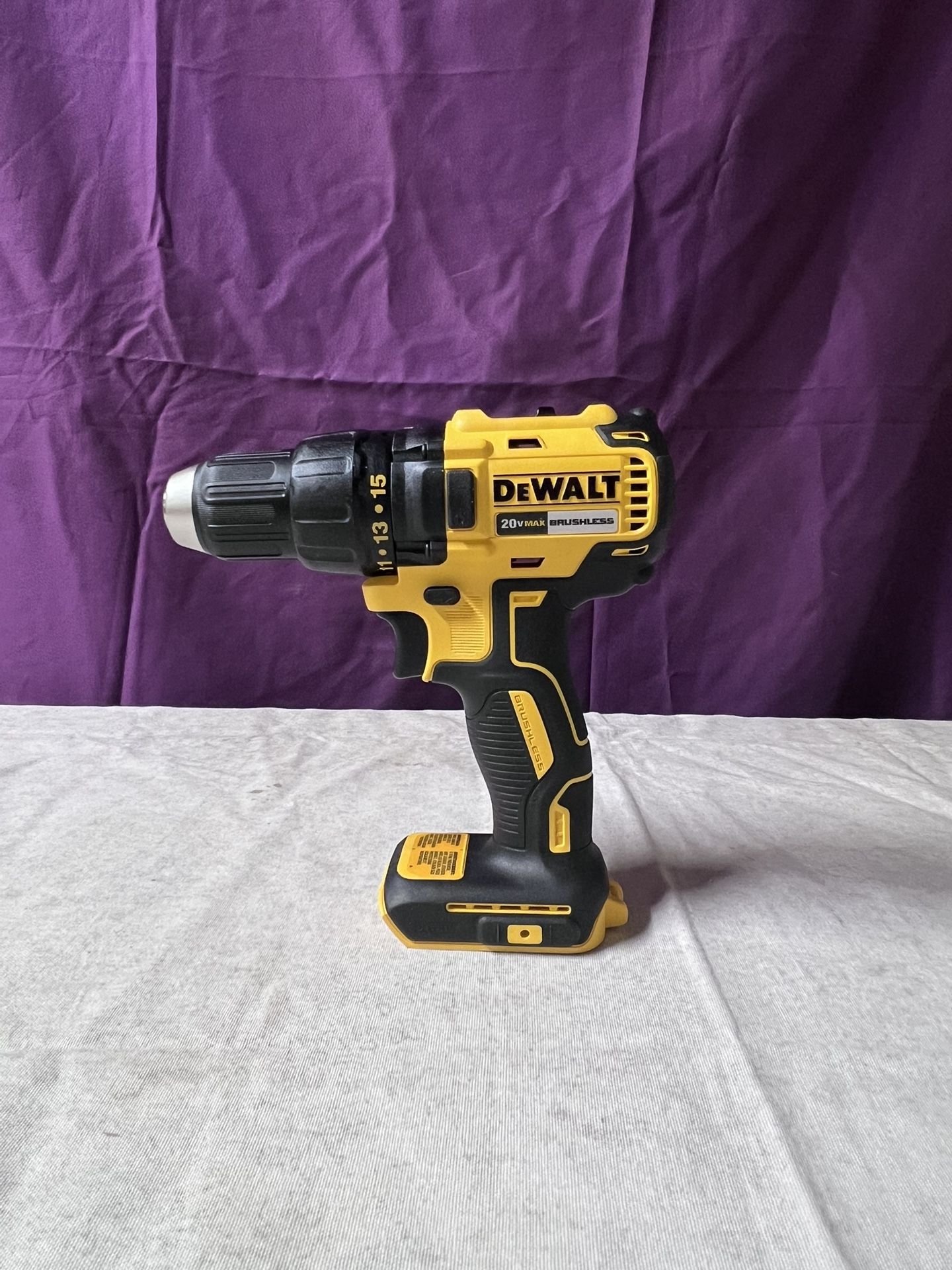 Dewalt 1/2 -in Drill / Driver