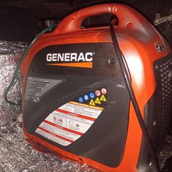 New Generac 2500w Whisper Suitcase Generator